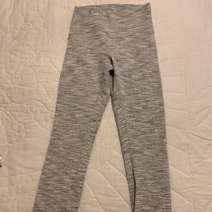 Lulu wonder under leggings